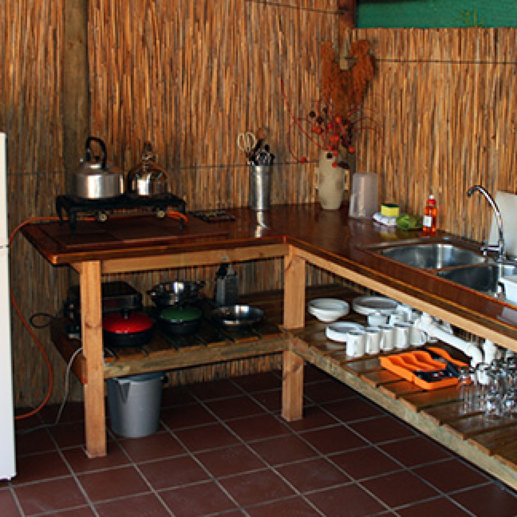 Gamkaberg Sweetthorn kitchen November 2015