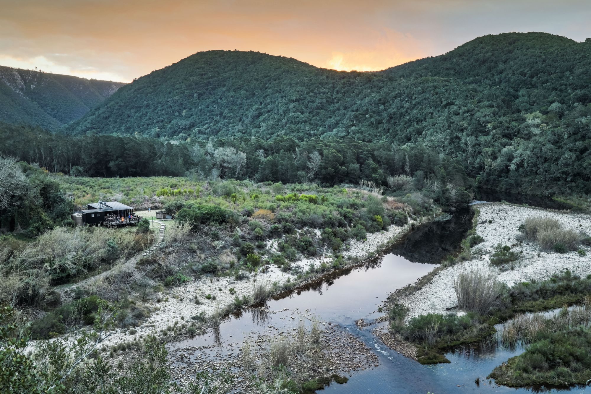 Image related to website content Image related to website content